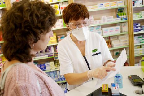 Les pharmaciens assurent la distribution des antiviraux et des masques